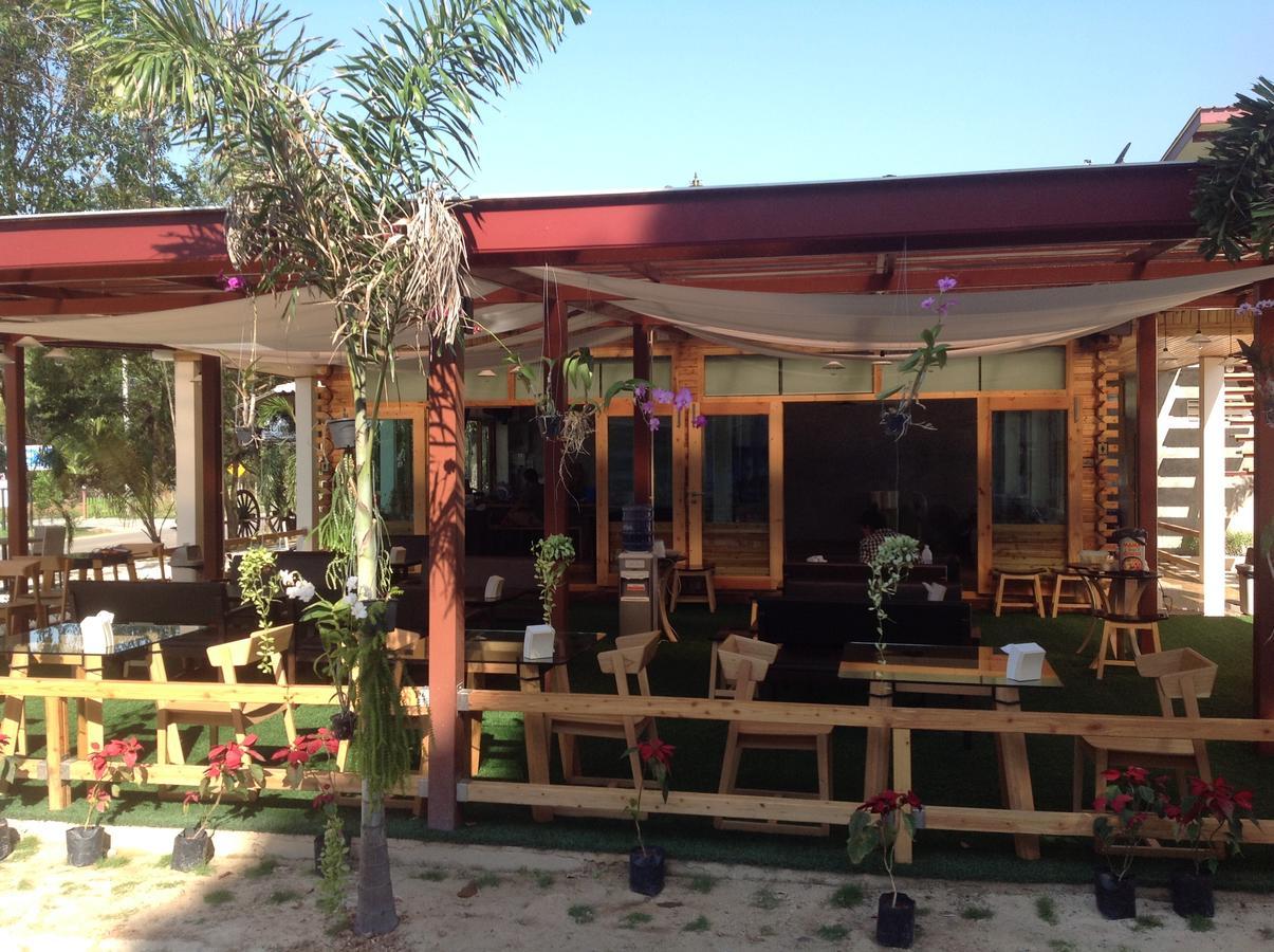 Check In And Chill Out Hotel Ban Laem Sok Exterior foto