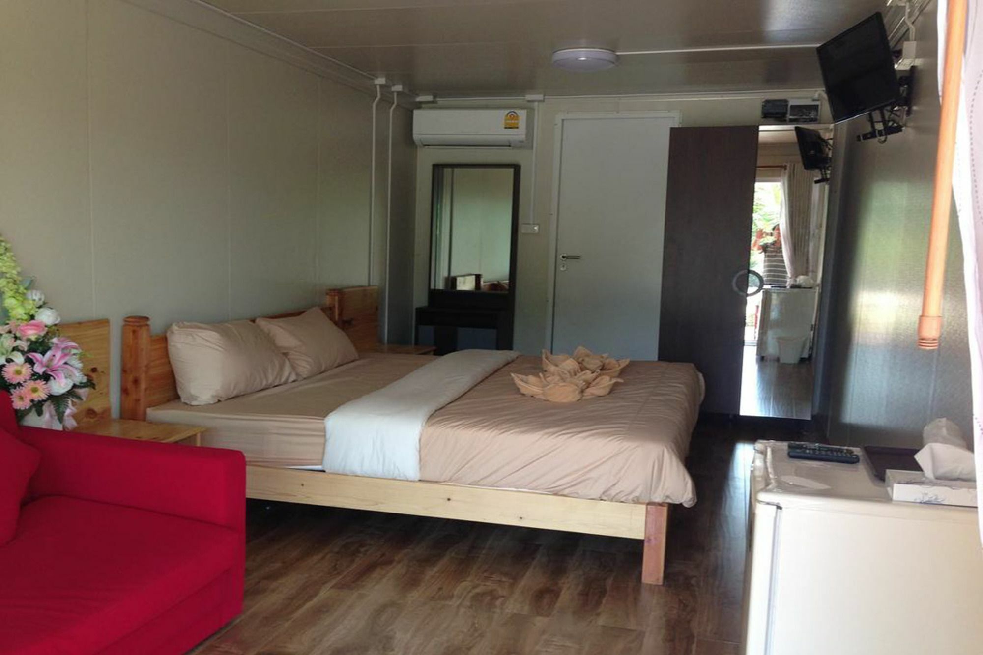Check In And Chill Out Hotel Ban Laem Sok Exterior foto