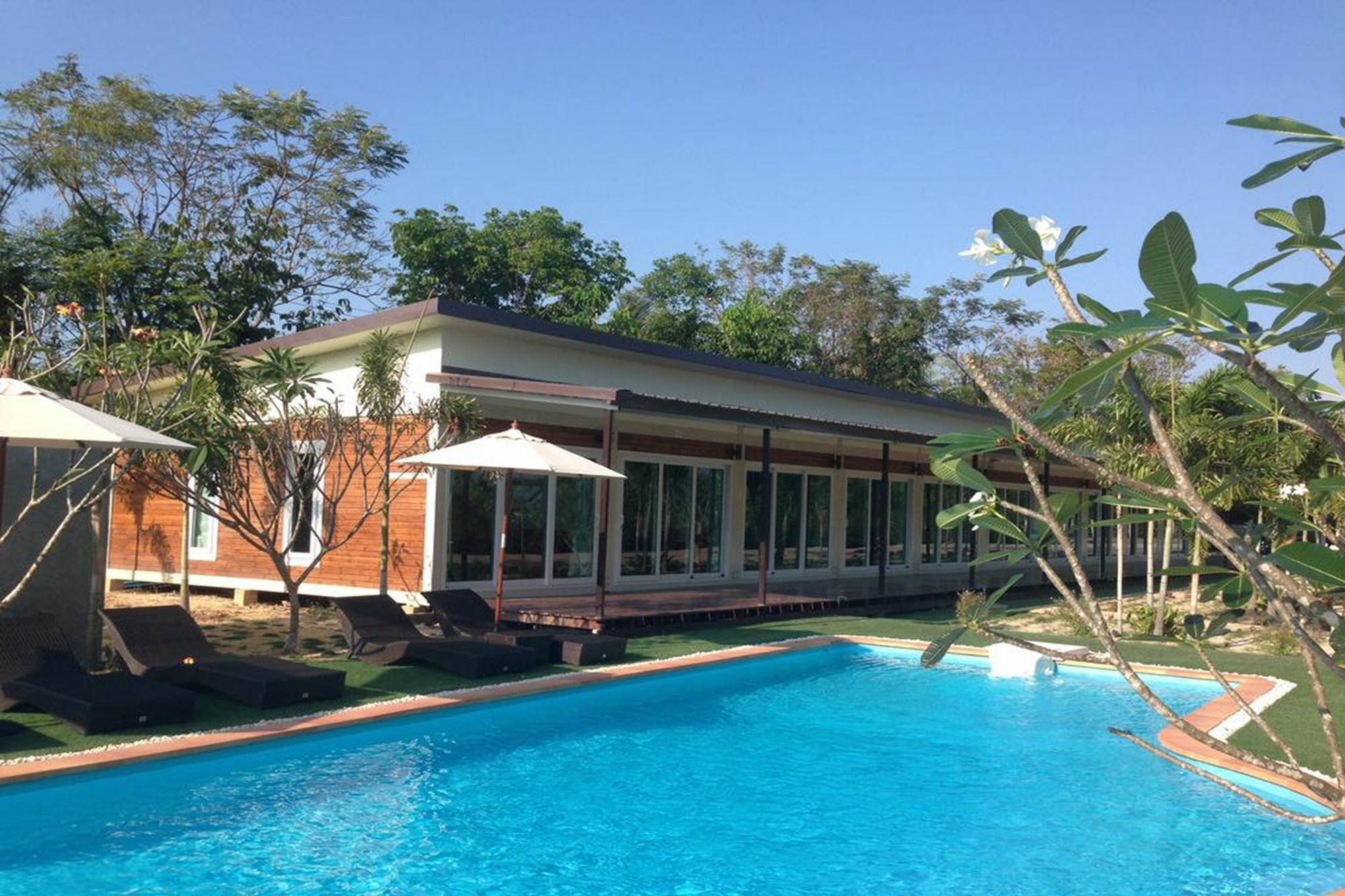 Check In And Chill Out Hotel Ban Laem Sok Exterior foto